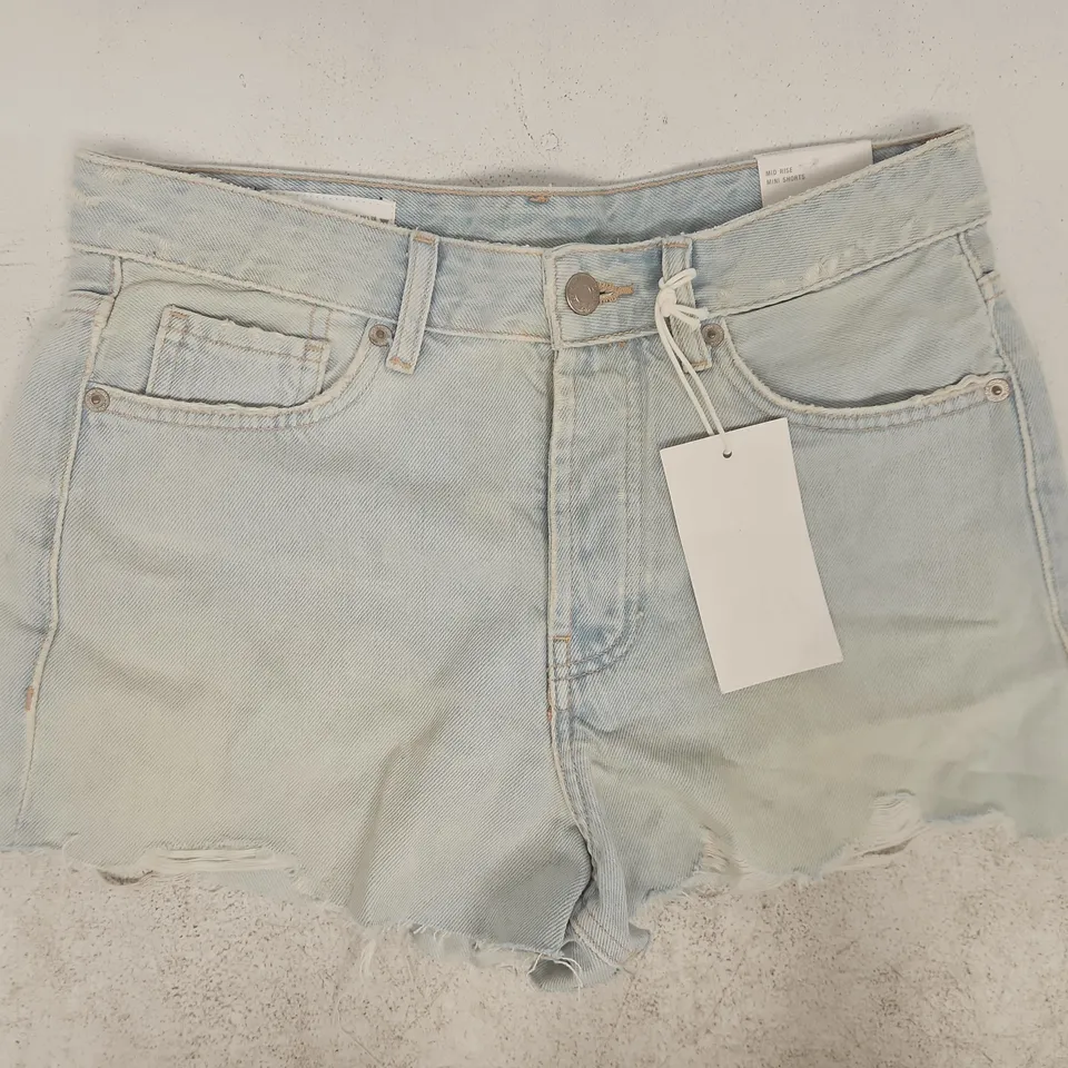 ZARA FRAYED DENIM SHORTS IN LIGHT BLUE SIZE UK 8