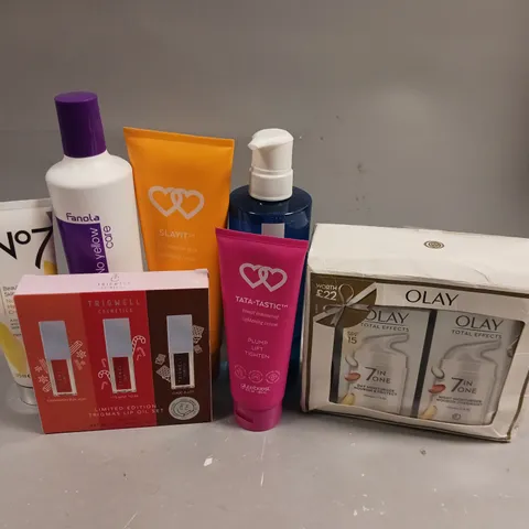 LOT OF APPROX 7 HEALTH AND BEAUTY ITEMS TO INCLUDE LIP OIL AND SKINCARE OLAY
