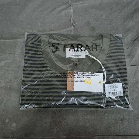 BAGGED FARAH CASTLE TEE IN EVERGREEN - MEDIUM