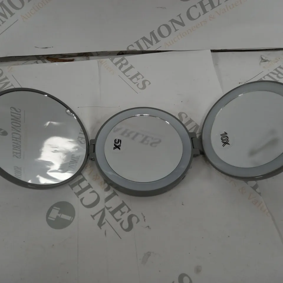 SIMPLY BEAUTY FOLDING TRIO MIRROR LEOPARD PRINT 