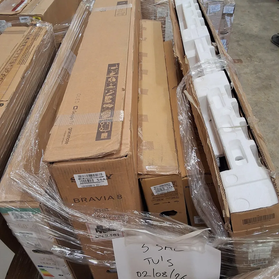 PALLET CONTAINING 6 ASSORTED DAMAGED TVS