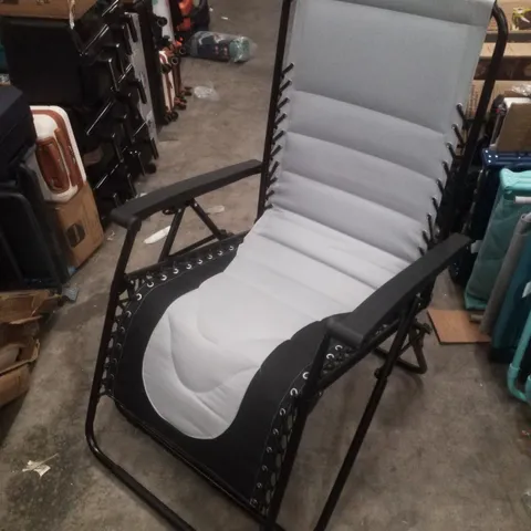 KEPLIN XXL PREMIUM HEAVY DUTY PADDED TWO TONE ZERO GRAVITY CHAIR
