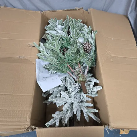 BOXED 5FT SNOWY PORCH TREE