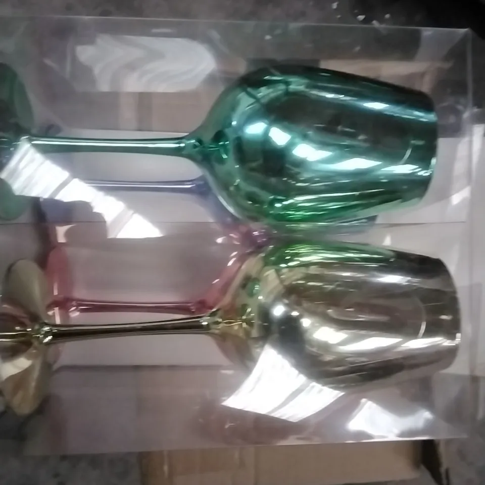BOXED SET OF 4 PLASTIC ALL PURPOSE WINE GLASSES 