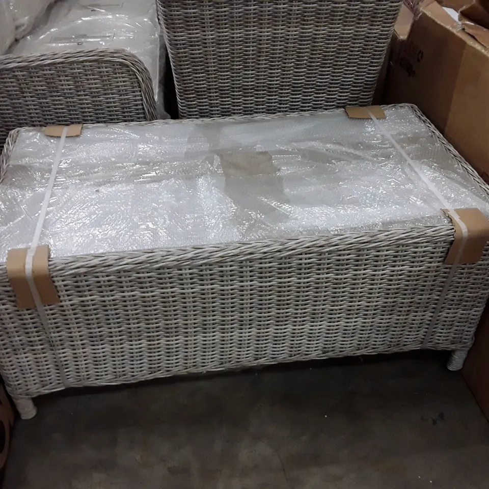 NORFOLK LEISURE 4 SEATER RATTAN GARDEN FURNITURE SET (4 PARTS)