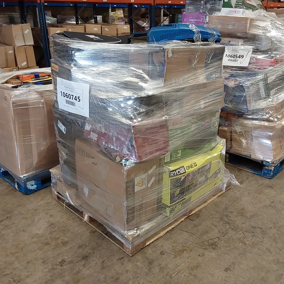 PALLET OF APPROXIMATELY 12 UNPROCESSED RAW RETURN HOUSEHOLD AND ELECTRICAL GOODS TO INCLUDE;