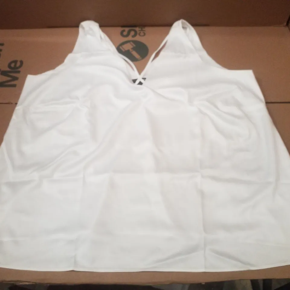 BOX CONTAINING APPROXIMATELY 50 BRAND NEW SIMPLY BE IVORY SATIN CAMIS - SIZE 20