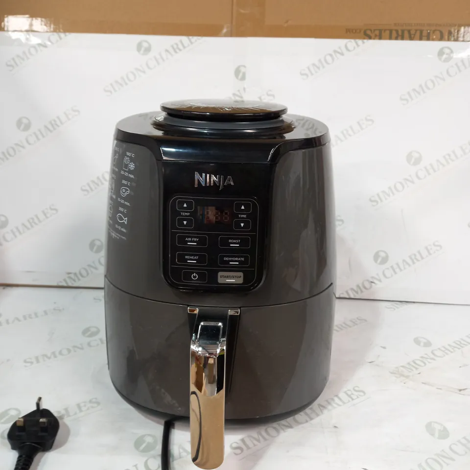 NINJA AIR FRYER 3.8L AF100UK