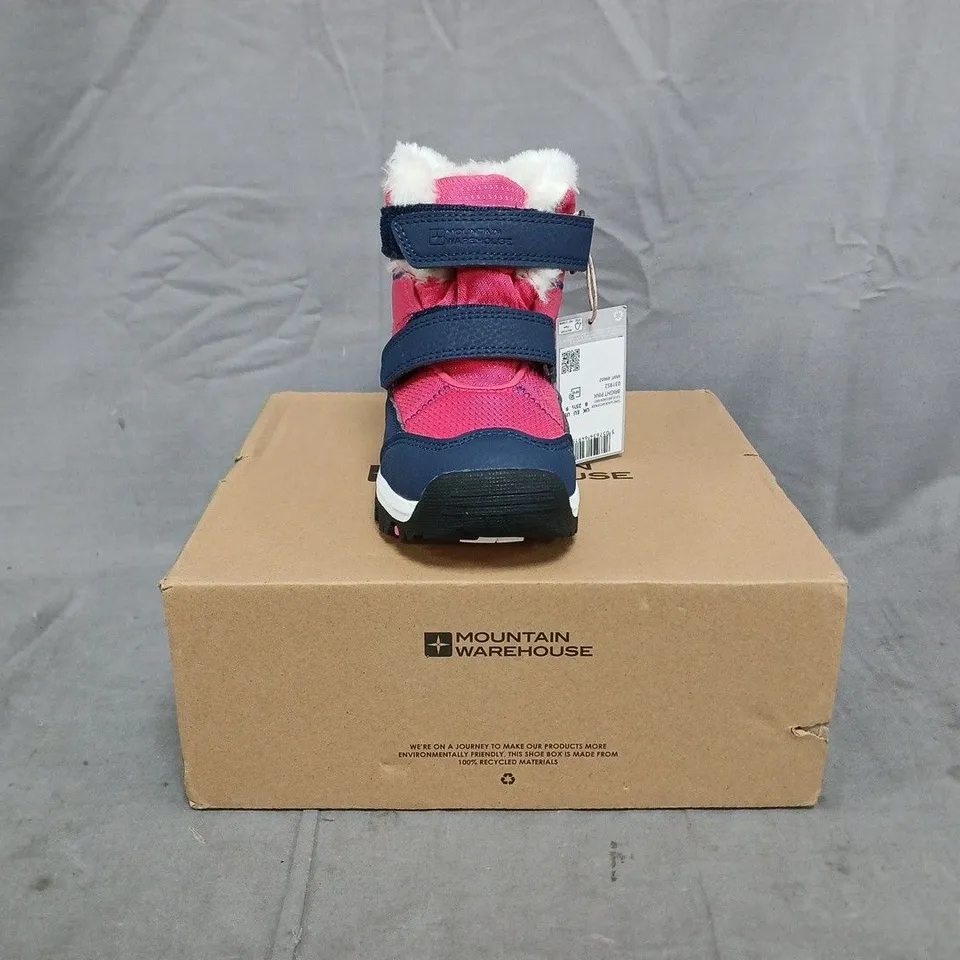 BOXED PAIR OF MOUNTAIN WAREHOUSE COMET JUNIOR WATERPROOF FLEECE LINED SNOW BOOTS IN PINK SIZE UK 8