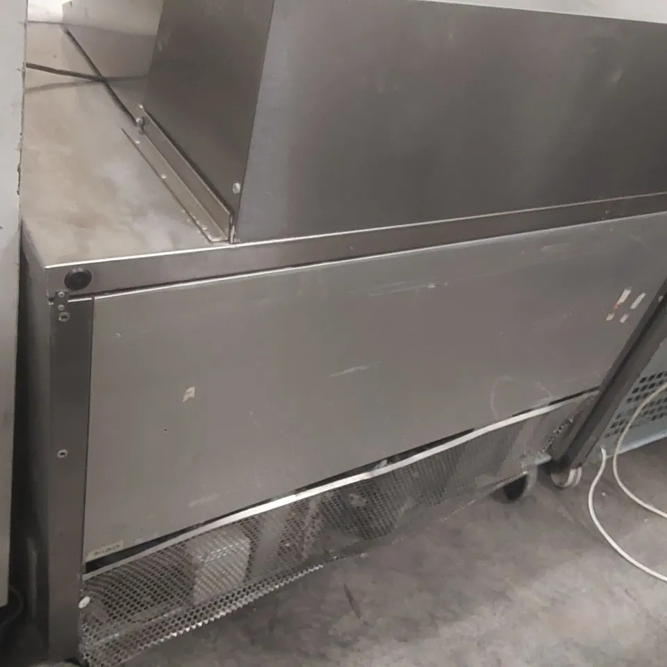 TRUE REFRIGERATION COMMERCIAL SALADETTE PREP COUNTER