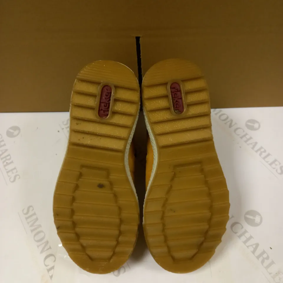 RIEKER LACE BOOT YELLOW - SIZE 6.5