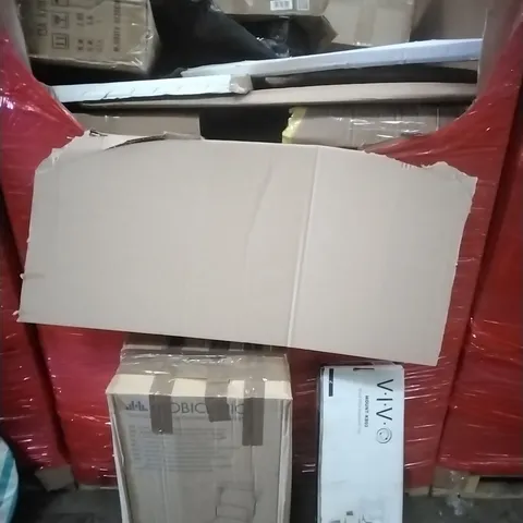 A PALLET CONTAINING ASSORTED HOUSEHOLD GOODS AND PRODUCTS TO INCLUDE; TV STAND, PC DESK, BOXED FURNITURE ETC