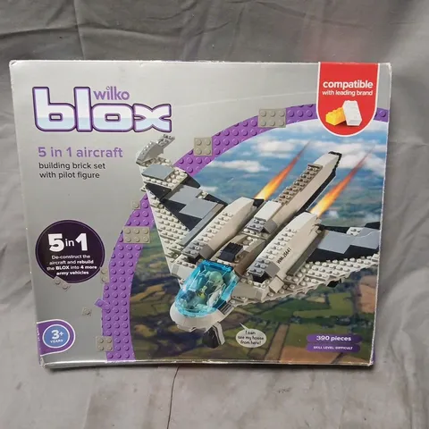 WILKO BLOX 5-IN-1 AIRCRAFT BUILDING BRICK SET WITH PILOT FIGURE