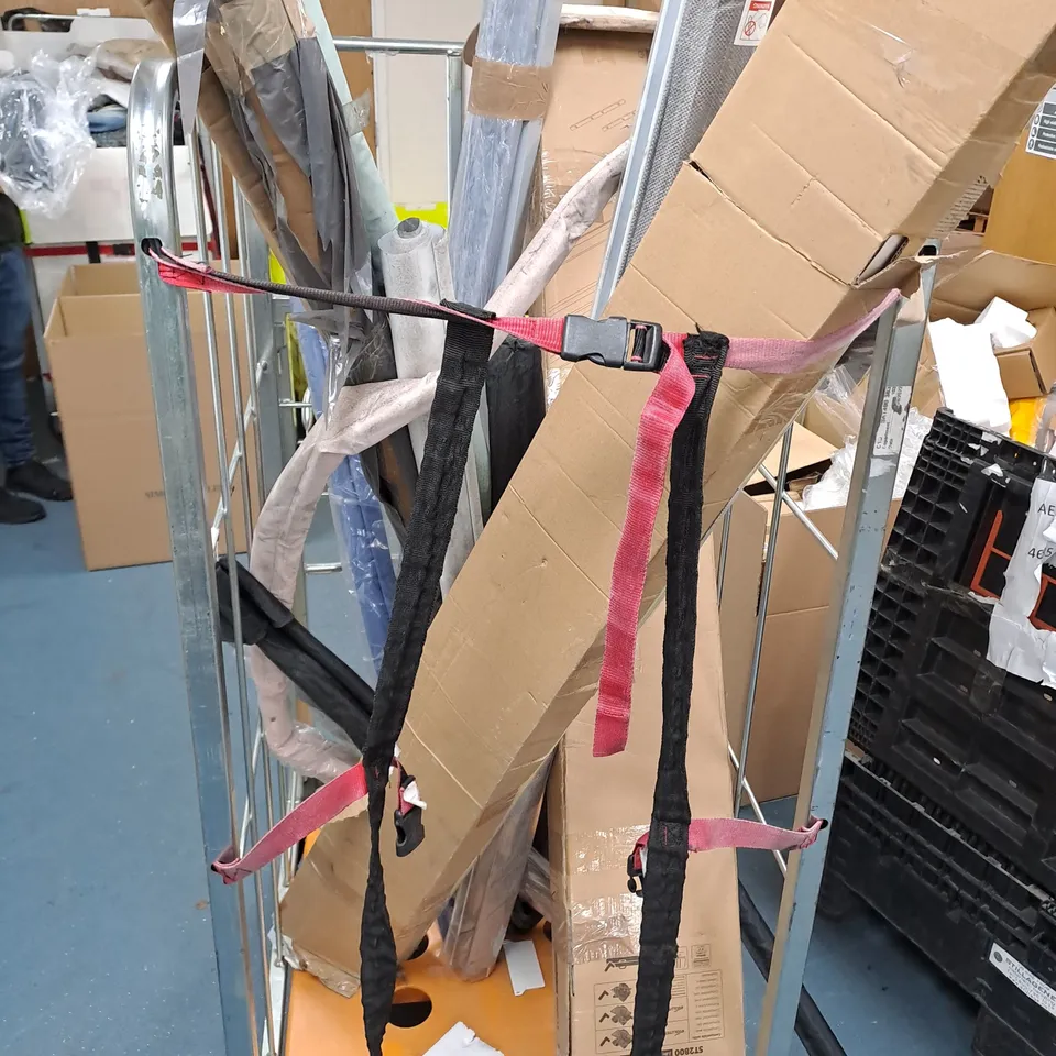 CAGE OF ASSORTED HOUSEHOLD ITEMS TOO INCLUDE BLINDS , WALL MOUNTS , ETC 
