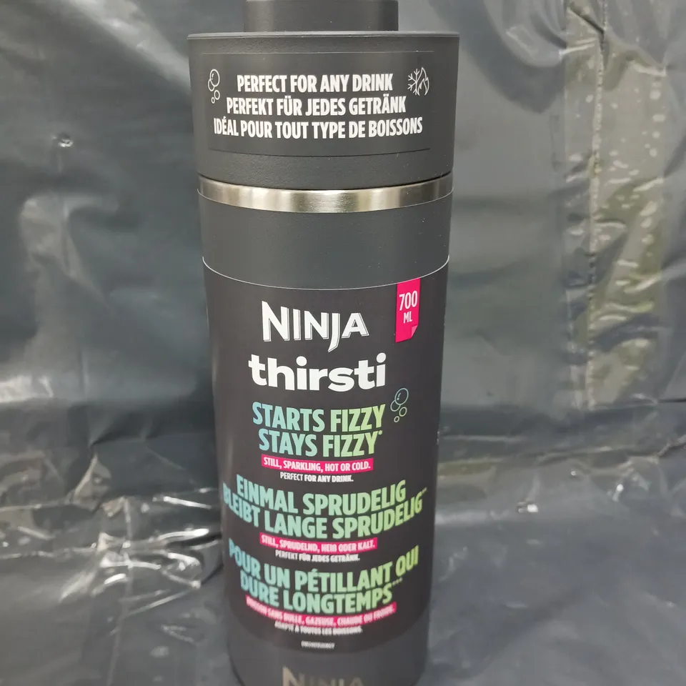 NINJA THIRSTI 700ml BOTTLE IN GREY