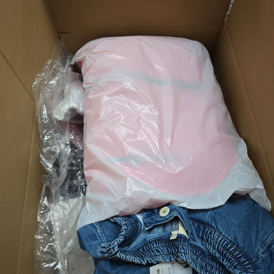 LARGE BOX OF ASSORTED CLOTHING ITEMS IN VARIOUS STYLES, SIZES AND COLOURS