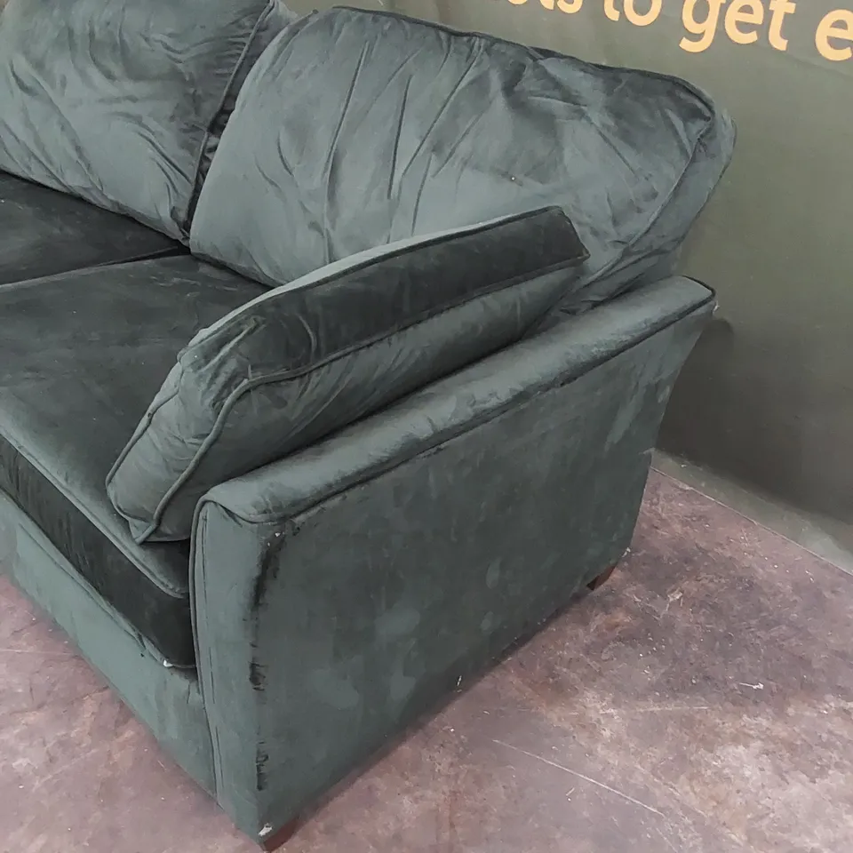 QUALITY DESIGNER 3 SEATER FOREST GREEN VELVET UPHOLSTERED SOFA BED