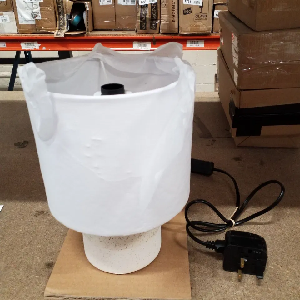 BOXED RUDOLF CERAMIC TABLE LAMP