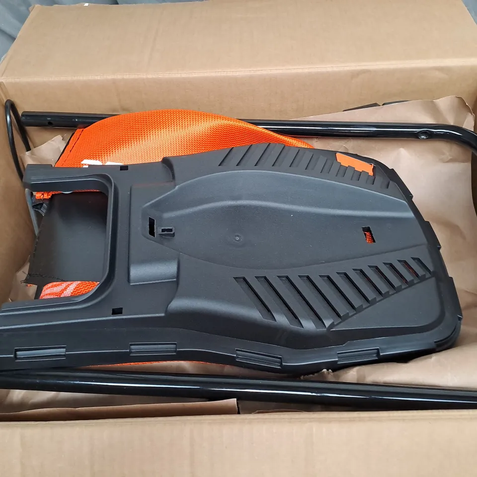 BOXED YARD FORCE ELECTRIC LAWNMOWER 