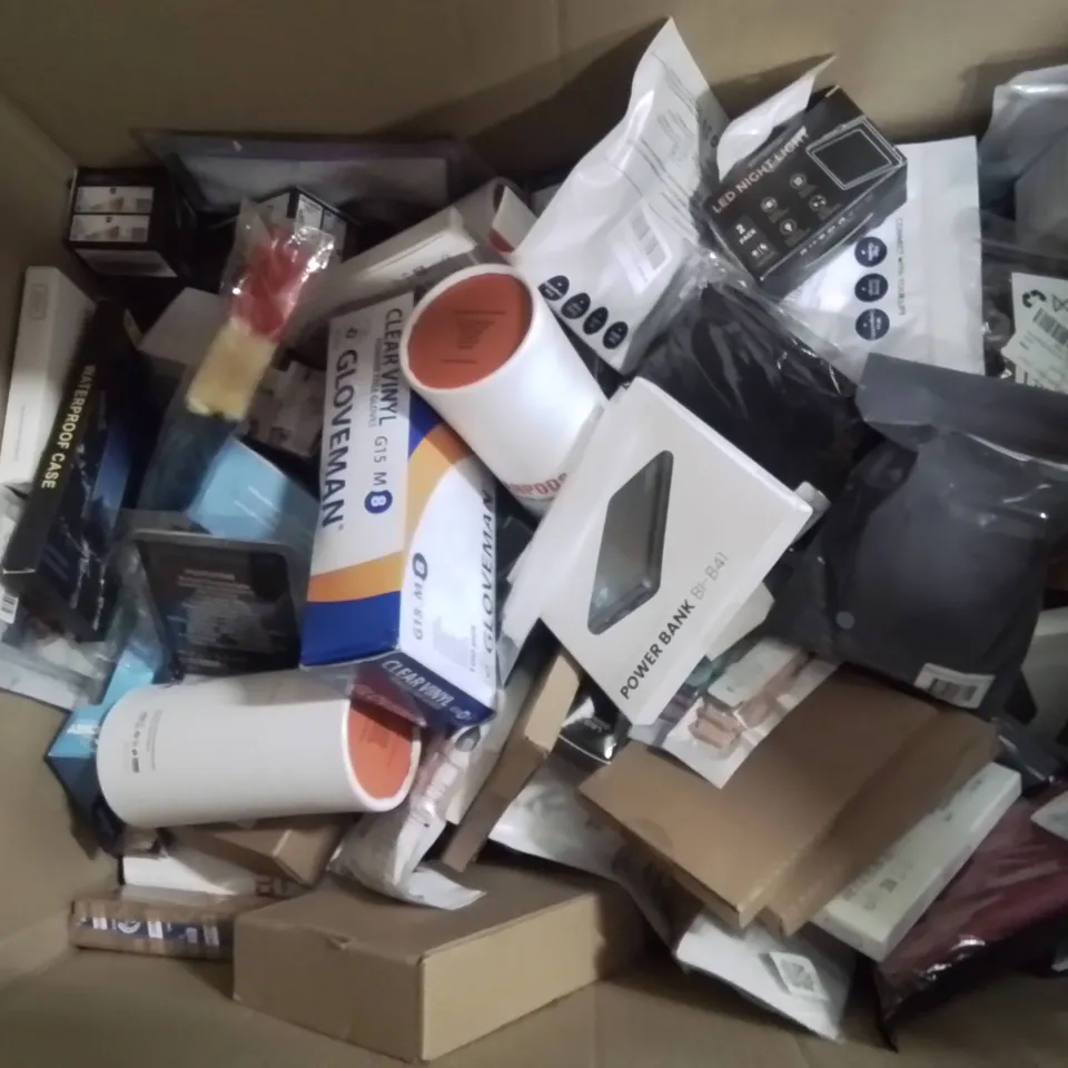 BOX CONTAINING LARGE AMOUNT OF MIXED BOXED ELECTRONIC ITEMS PHONE ACCESSORIES ETC.