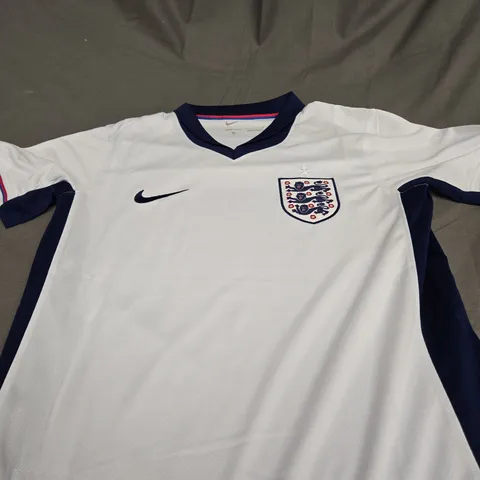 ENGLAND FC HOME SHIRT SIZE SMALL