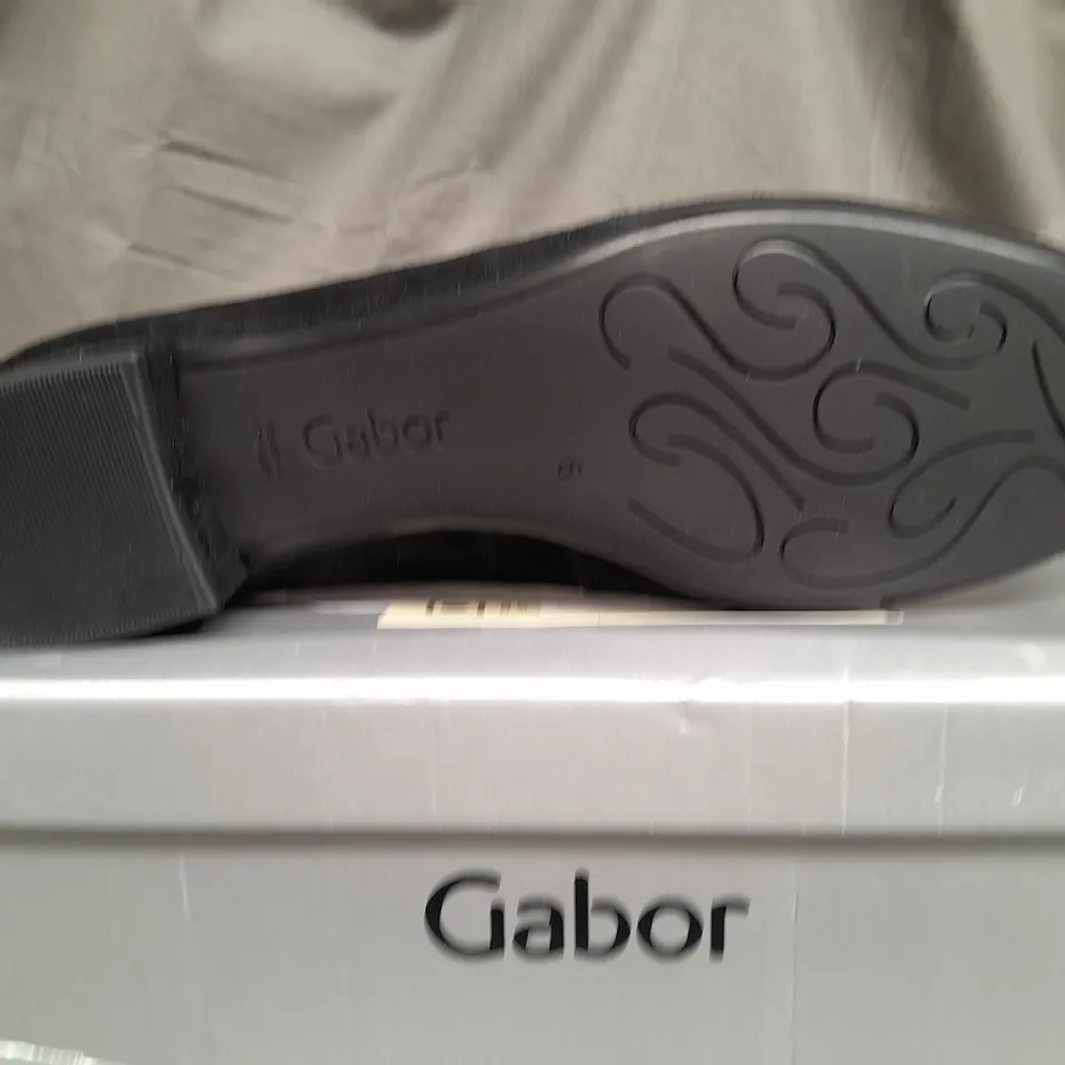 BOXED GABOR HIGH HEEL OPEN TOP SHOES - UK 6 
