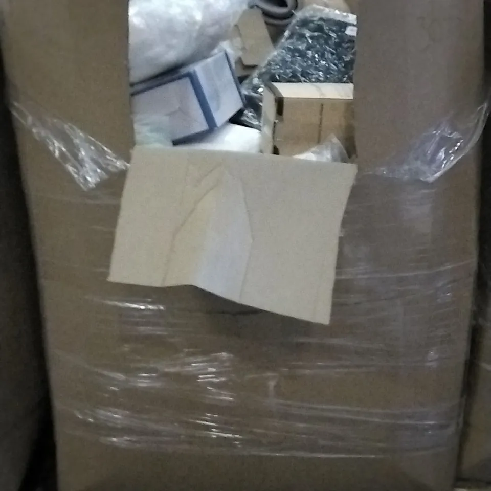 PALLET OF ASSORTED HOUSEHOLD GOODS TO INCLUDE CERVICAL PILLOW, MEMORY FOAM PILLOW, AND ORTHOPAEDIC KNEE PILLOW ETC 