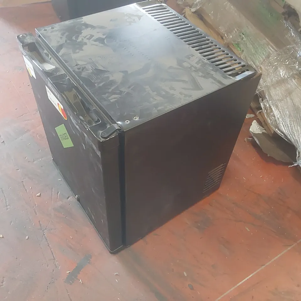 BLIZZARD BMB30 30L MINI BAR FRIDGE