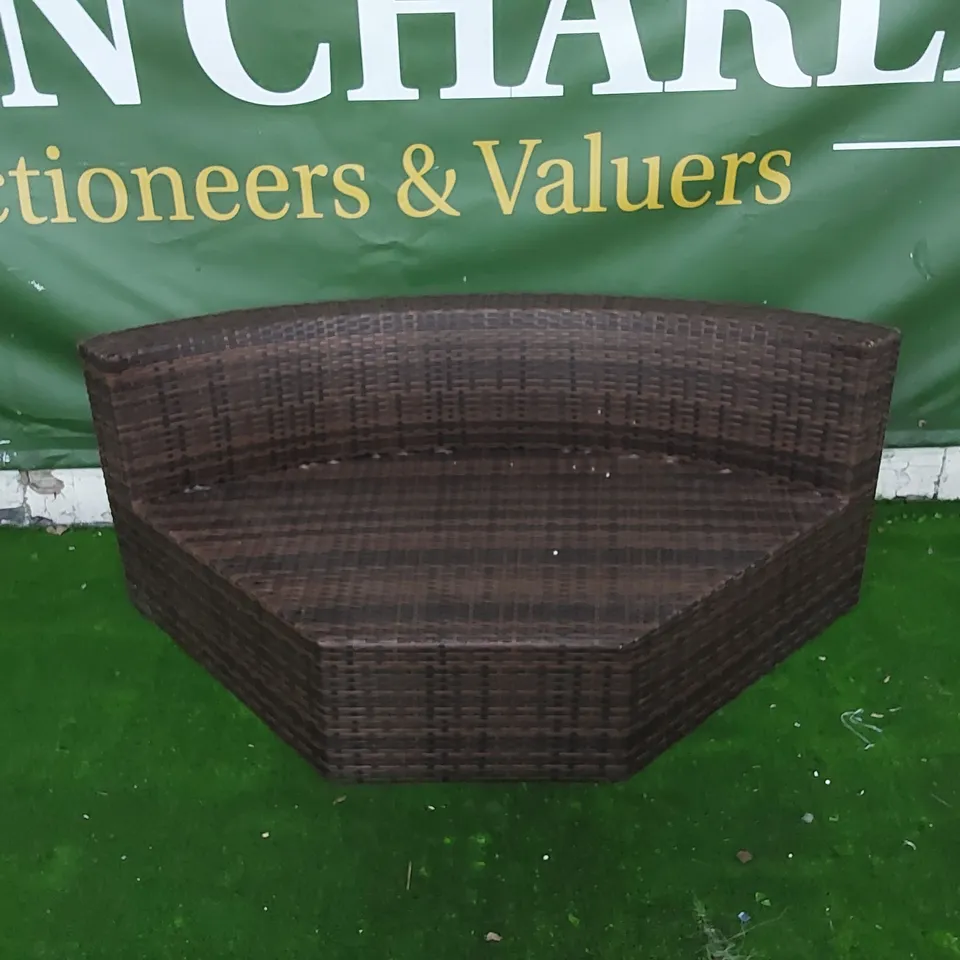 DESIGNER BROWN RATTAN SOFA PIECE 