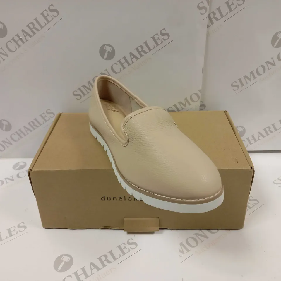 BOXED PAIR OF DUNE LONDON GALLEONI ECRU CLEATED-SOLE CASUAL LOAFERS UK SIZE 6