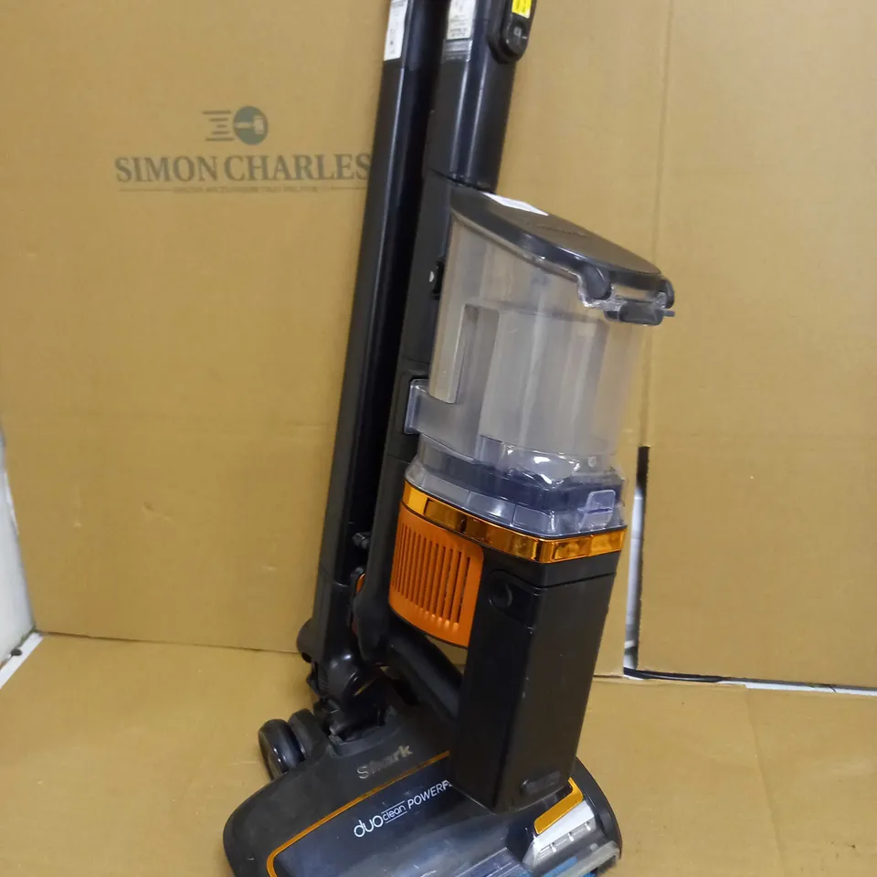 SHARK DUO CLEAN POWER FINS CORDLESS VACUUM 