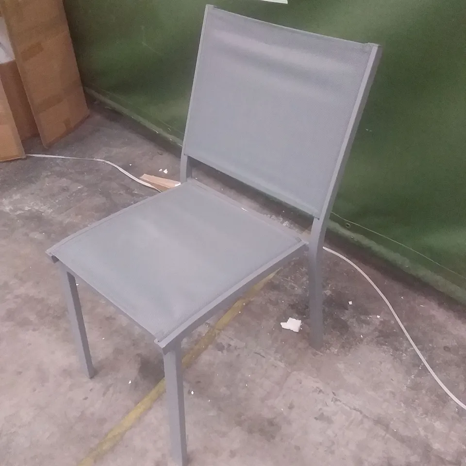 X1 MESH AND PLASTIC GARDEN CHAIR 