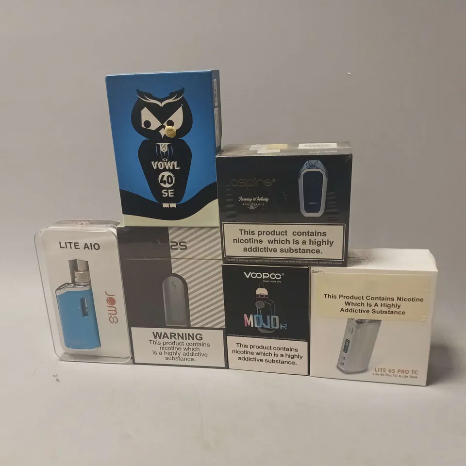 BOX OF APPROXIMATELY 20 ASSORTED E-CIGARETTES TO INCLUDE VOOPOO, ASPIRE AND SP25