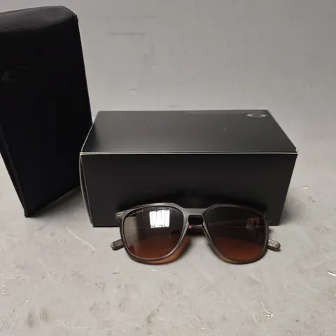 OAKLEY OO9286 THURSO BROWN SUNGLASSES