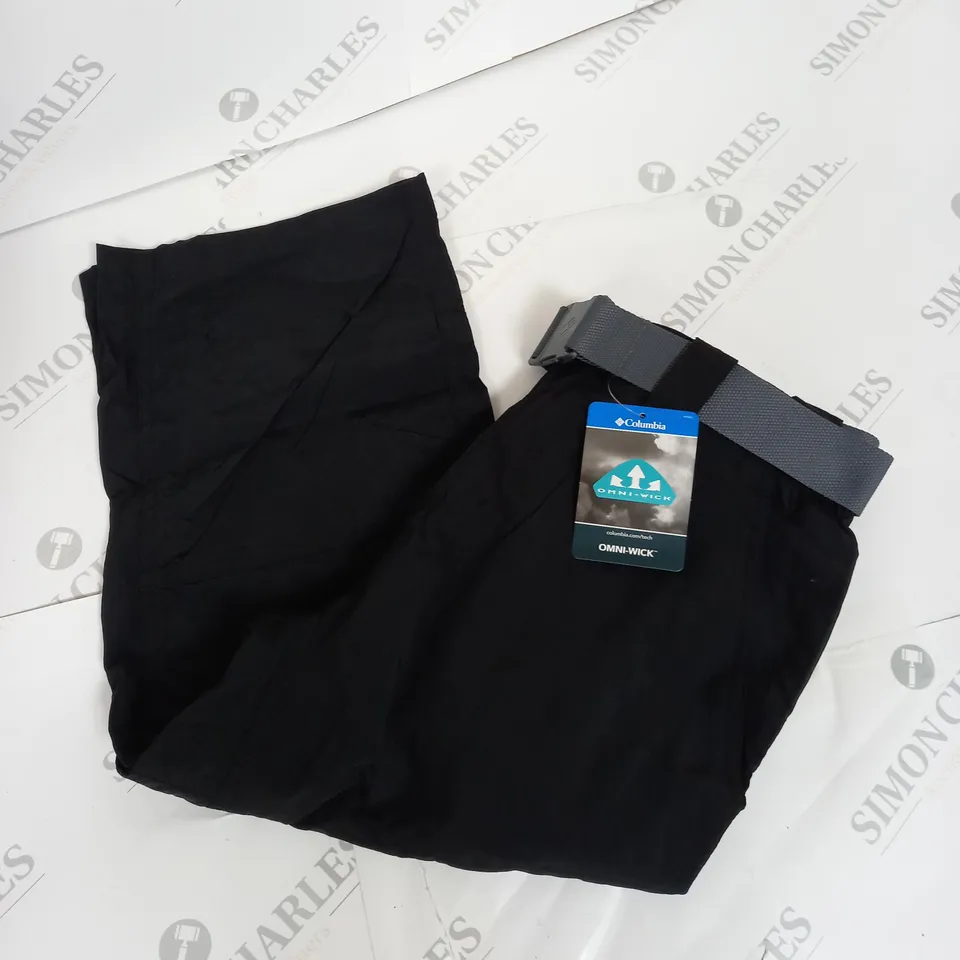 COLUMBIA SILVER RIDGE 3/4 SHORTS WITH FABRIC BELT - BLACK -32 REGULAR