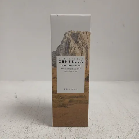 SKIN1004 MADAGASCAR CENTELLA LIGHT CLEANSING OIL (200ML)