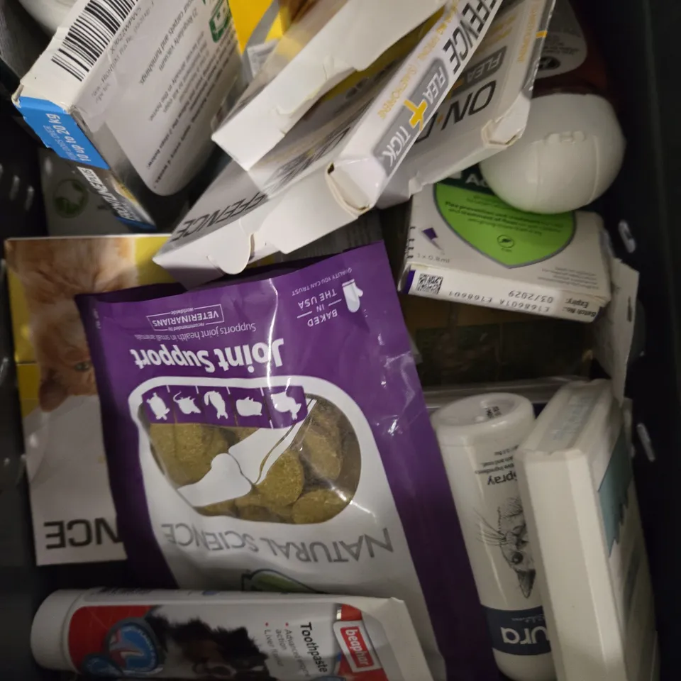 APPROX 12 ASSORTED PET SUPPLY PRODUCTS TO INCLUDE PRO-FIBRE, SHAMPOO, EARDROPS, ETC 