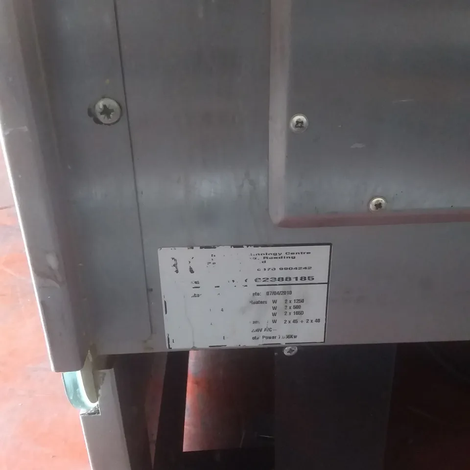 SELF SERVE HOT DELI CABINET