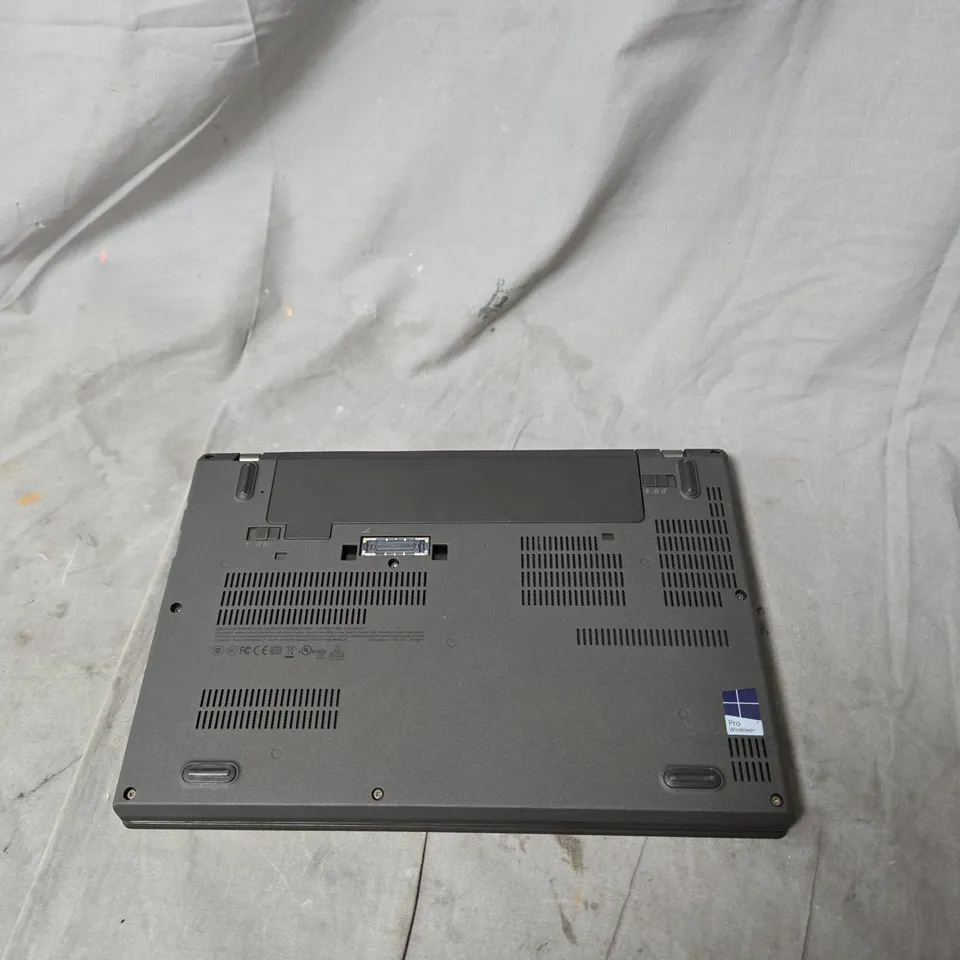 Lenovo ThinkPad X270 12.5in Laptop – i5-6200U, 8GB RAM, 256GB SSD, Windows Pro