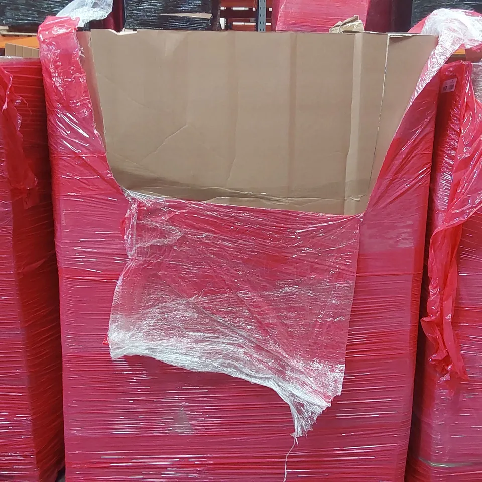 PALLET OF ASSORTED ITEMS INCLUDING: ARTIFICIAL BOXWOOD PANELS, AIR BLOWER, FOLDABLE DOG RAMP, INFLATABLE SWIMMING POOL, BED RAIL GUARD ECT
