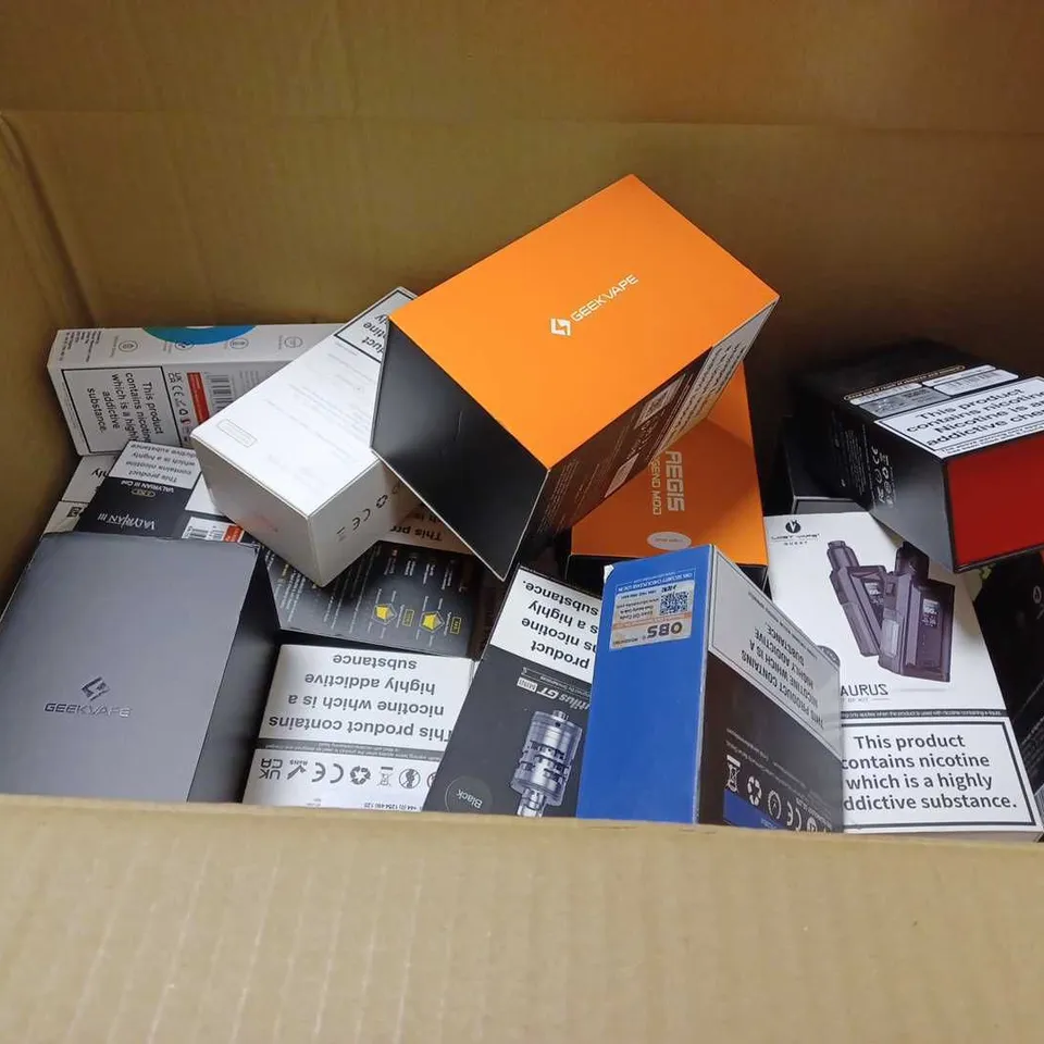 LOT OF APPROXIMATELY 25 ASSORTED E-CIGARETTES AND LIQUIDS TO INCLUDE OXVA X POD KIT, OBS CUBE-S MOD, GEEKVAPE S100, ETC