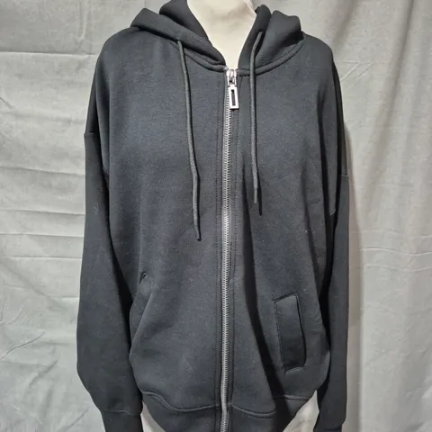 BERSHKA HOODED ZIP UP JACKET IN BLACK SIZE M