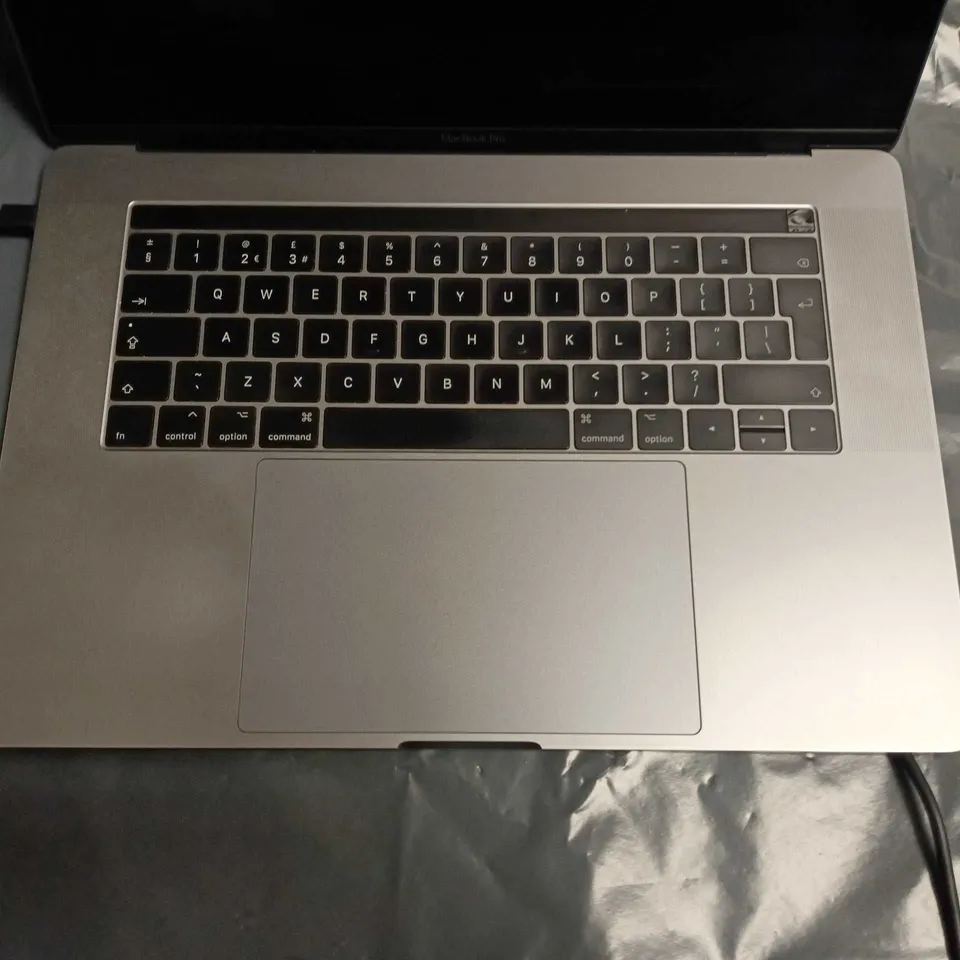 UNBOXED APPLE MACBOOK PRO 13-INCH LAPTOP IN SILVER - A1707