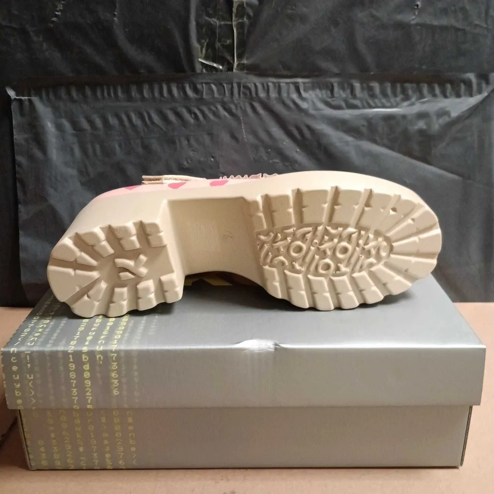 KOI MELANIE SWEETHEART MARY JANE SHOES PINK SIZE 7