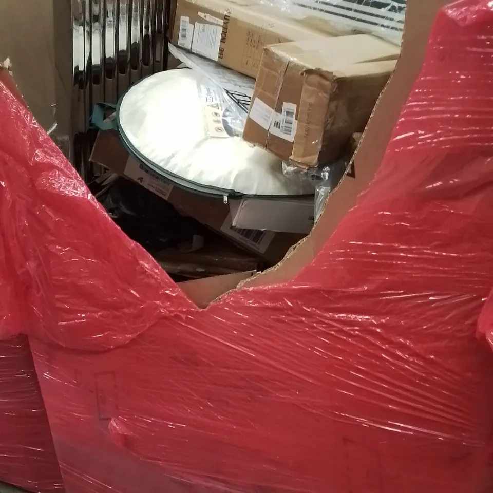 PALLET CONTAINING VARIOUS ASSORTED BOXED HOUSEHOLD ITEMS TO INCLUDE: EGG INCUBATOR,  MOSQUITO TENT, FOLDABLE SOCCER GOAL, CLOTHES AIRER, SKATEBOARD AND LOTS MORE UNMARKED BOXED ITEMS 