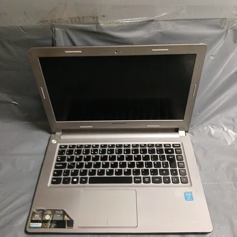 LENOVO M30-70 LAPTOP