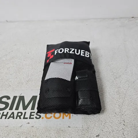FORZUEBY PROTECTIVE GEAR SET