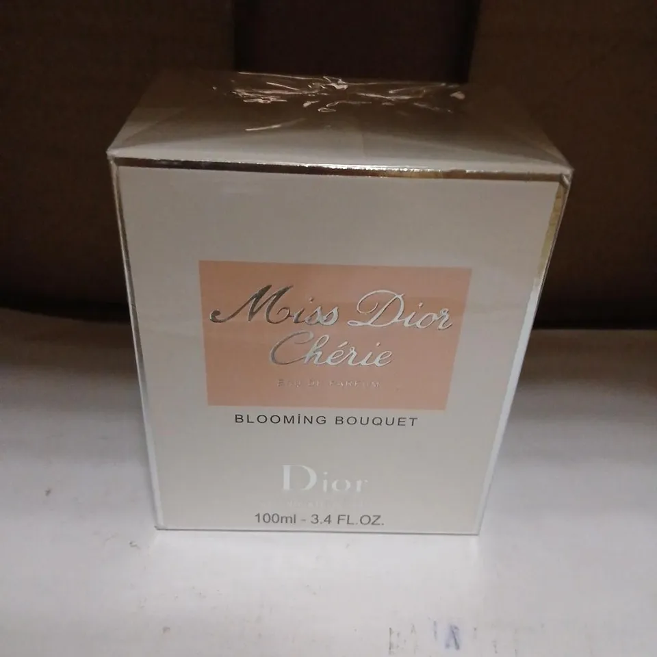 BOXED AND SEALED DIOR SAUVAGE EAU DE TOILETTE SPRAY 100ML 