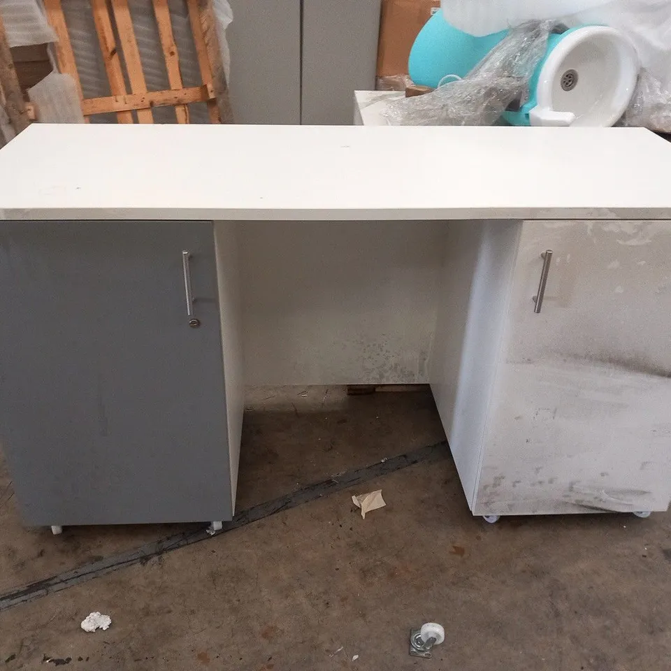 WNA 610 TWO DOOR WHEELED CABINET