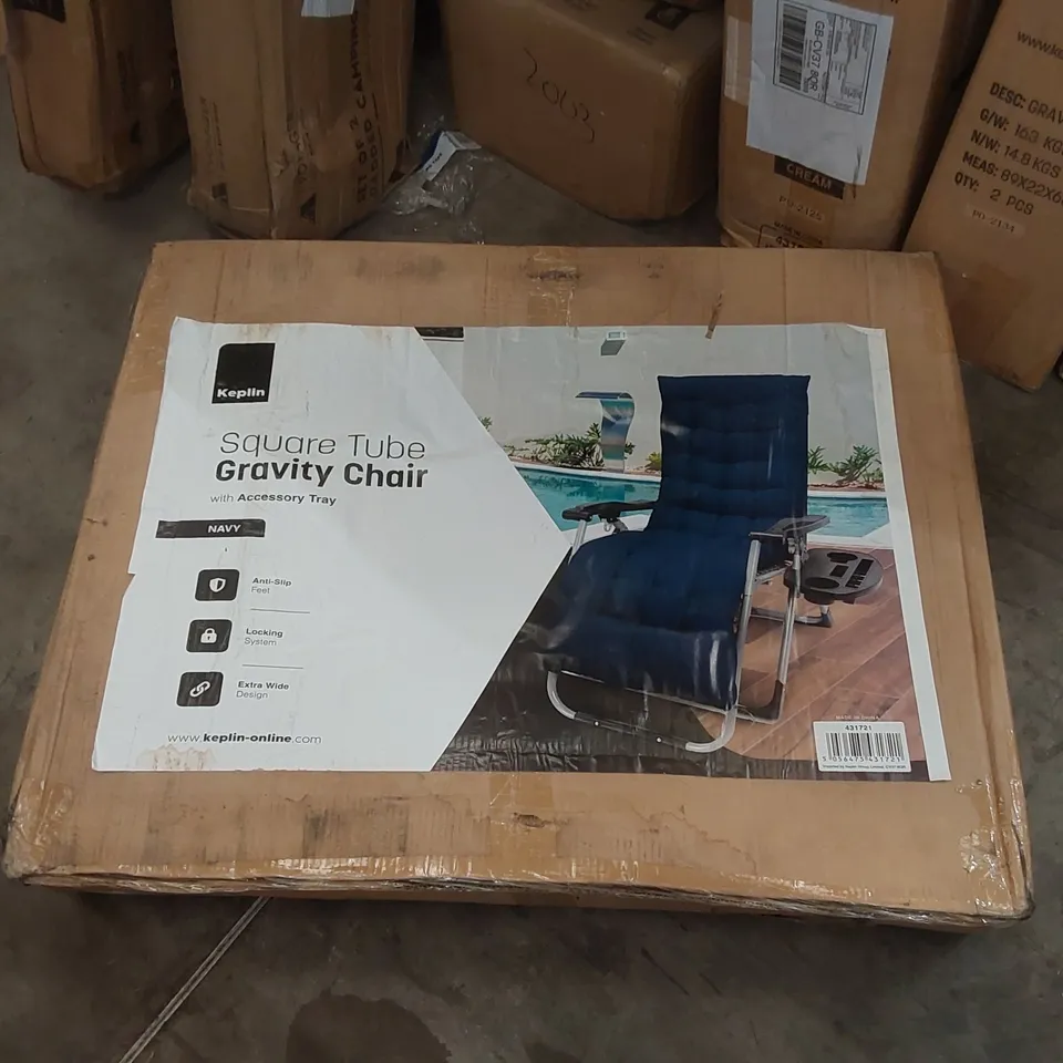 BOXED KEPLIN SQUARE TUBE GRAVITY CHAIR 